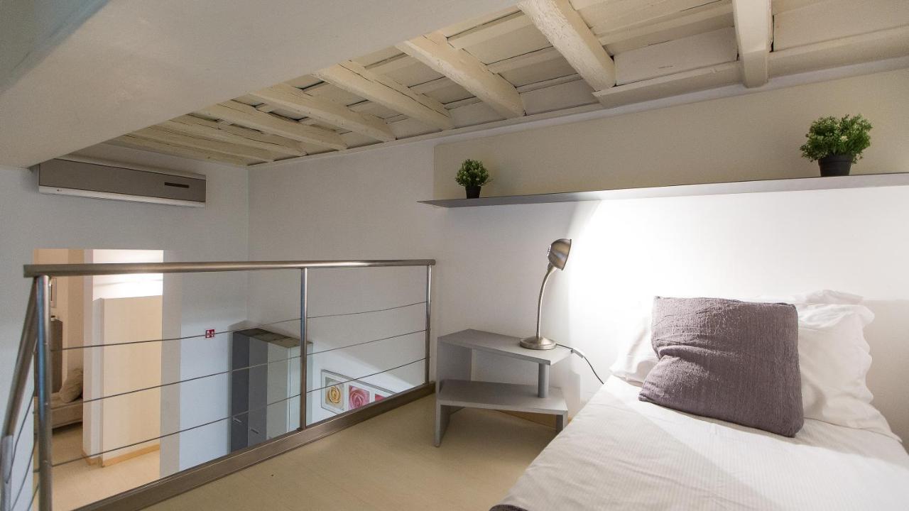 Barberini Square Apartment Rome Bagian luar foto