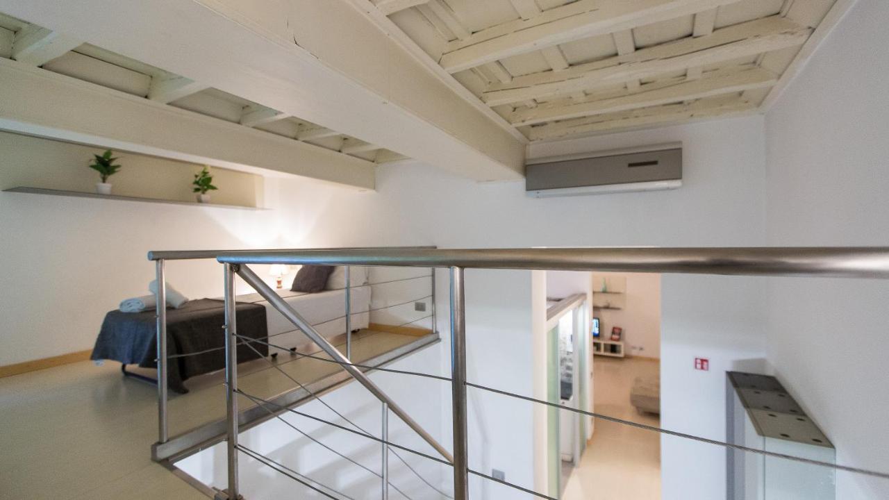Barberini Square Apartment Rome Bagian luar foto
