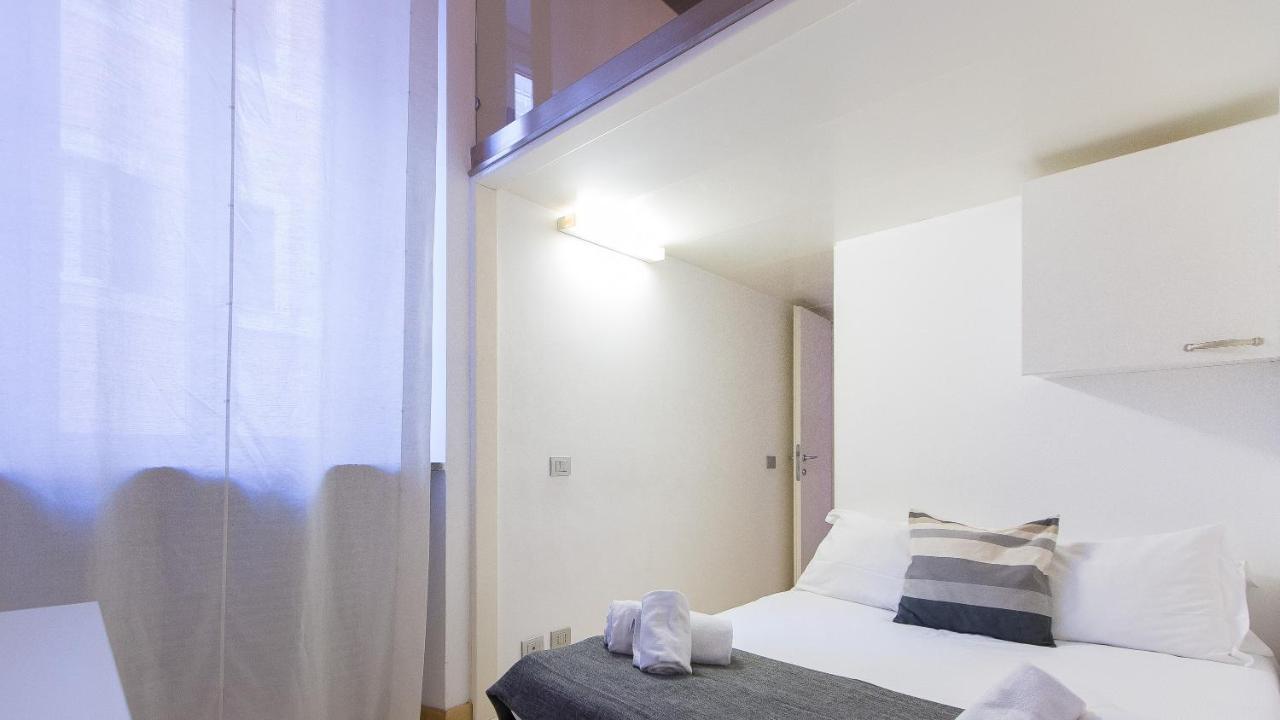Barberini Square Apartment Rome Bagian luar foto